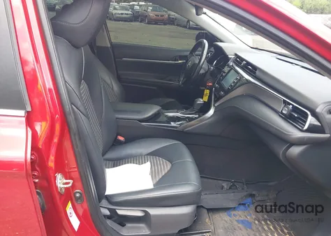 2019 Toyota Camry Se z USA, uszkodzony, nr VIN 4T1B11HKXKU210582